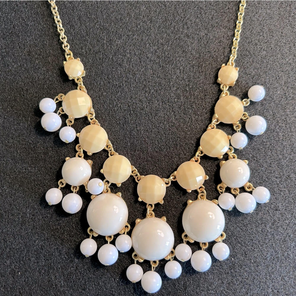 Fun, chunky necklace, white, and light yellow beads, with gold accents